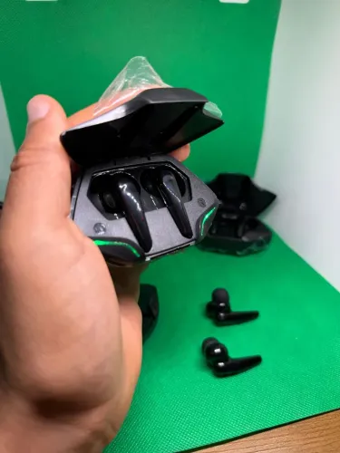Fone com luz bluetooth Faço entrega e envio Aceito cartão