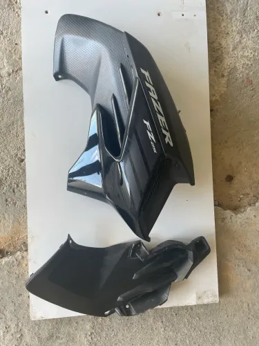 Aba lateral direita completa da fz 250 2022