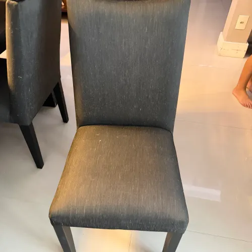 Mesa de jantar e 8 cadeiras