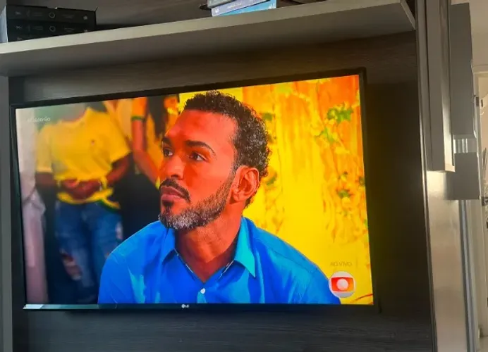 TV 43 polegadas LG impecável Full HD
