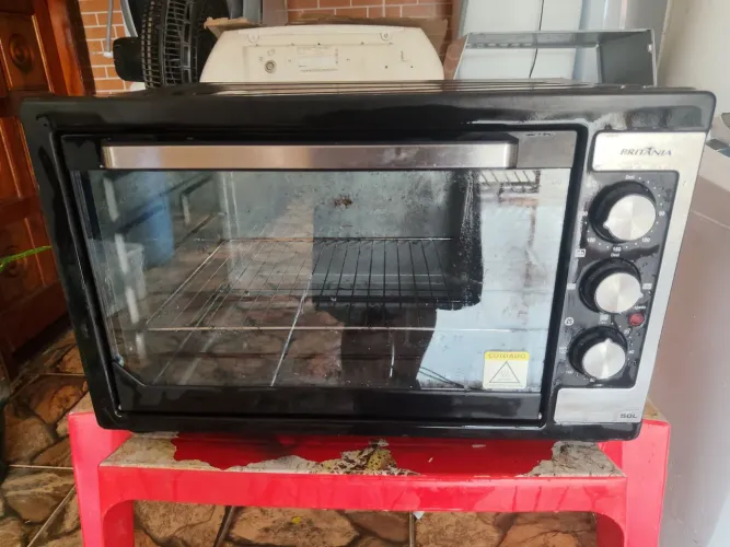 Forno elétrico Britânia 50L