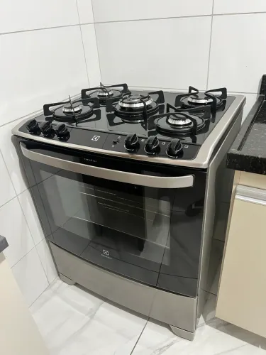 Fogão Electrolux 5 bocas com tampo de vidro