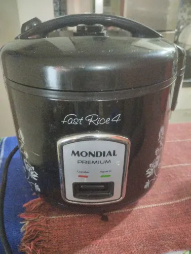 Panela Elétrica de Arroz Mondial Premium Fast Rice 4 - Cozinha e Mantém Aquecido