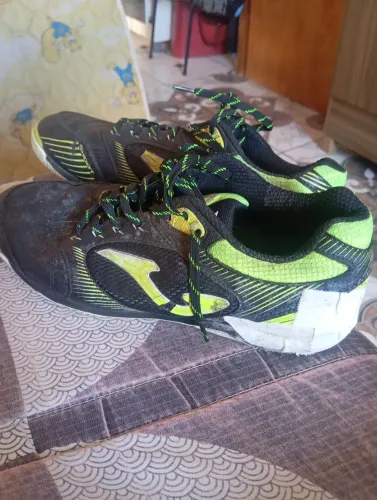 Tênis de futsal joma
