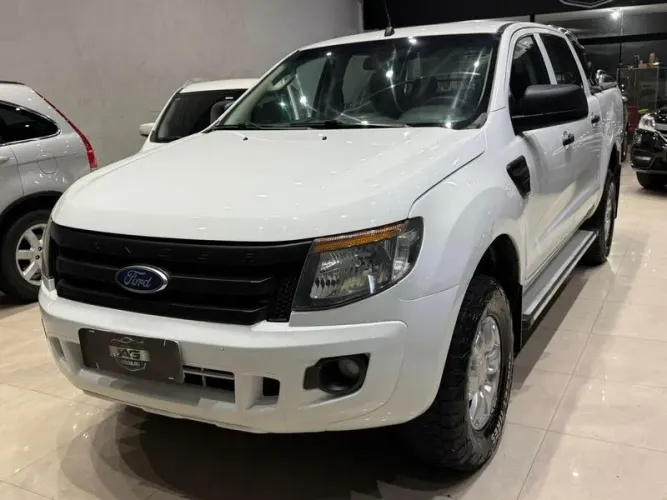 Ford Ranger XLS 2.5 16V 4X2 CD Flex 2015