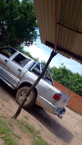 Chevrolet S10 Pick-up Std. 2.2 MPFI CD 2000