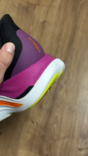 Tênis Hoka Skyward X 44
