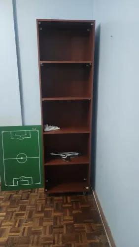Estante Livreiro com Rodas
