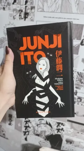Venda de livros - Contos de horror da Mimi
