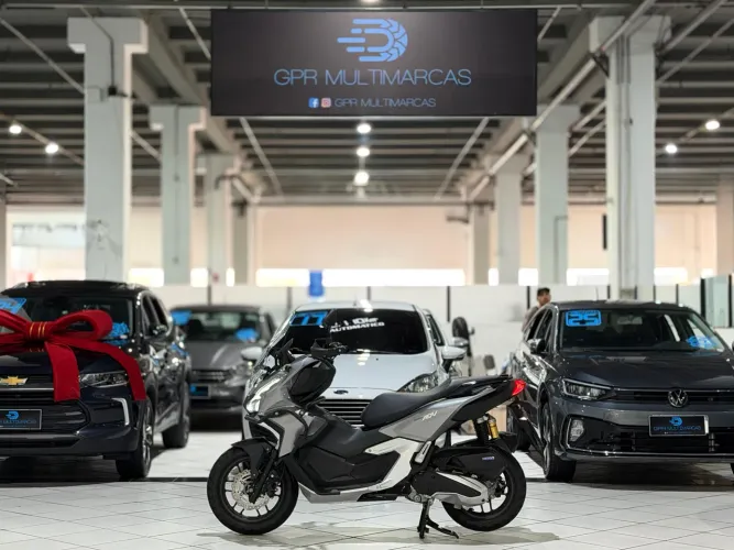HONDA ADV
