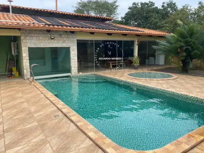 Linda Chácara 54.000 m², c/ duas boas casas, 7 km de Abadiânia , Aceita 2 casa em Anápolis