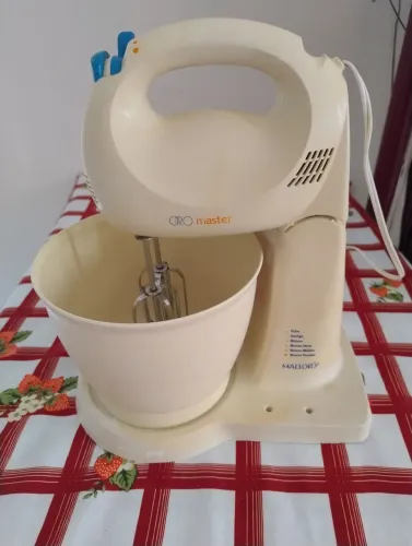 Batedeira Mallory Giro Master