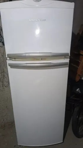 Vendo e entrego geladeira Brastemp 360L Frost free 110v aceito pix