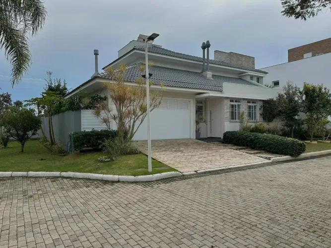 Casa em Condomínio à Venda na Vargem Pequena, Florianópolis