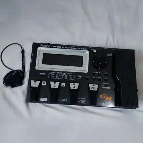 GR 55 BOSS-ROLAND. NÃO ACEITO TROCA.