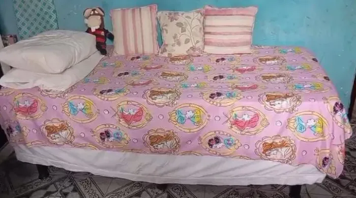 Cama box de solteiro com colchão