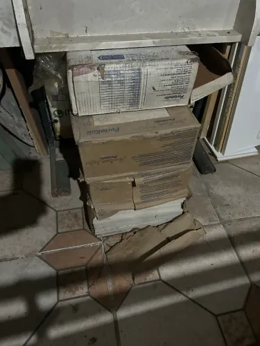 Grande oportunidade barbada vendo lote de cerâmica Porcelanato tudo junto bom tudo novo-