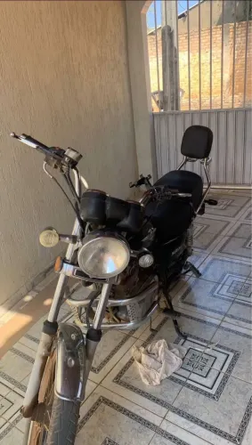 Suzuki intruder 125