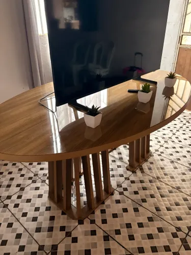 VENDE-SE MESA DE VIDRO