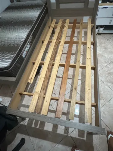 2 Camas de Solteiro com 1 Colchão