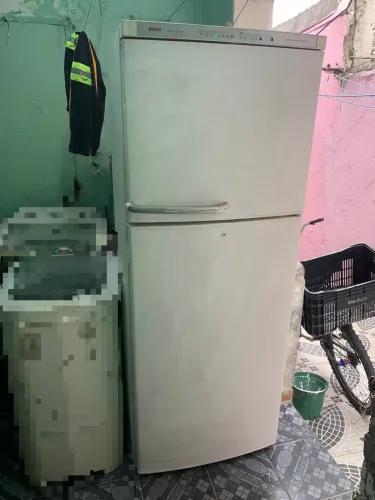 Geladeira Funcionando Perfeitamente Não Faz Nem Barulho Só envelopar a cor