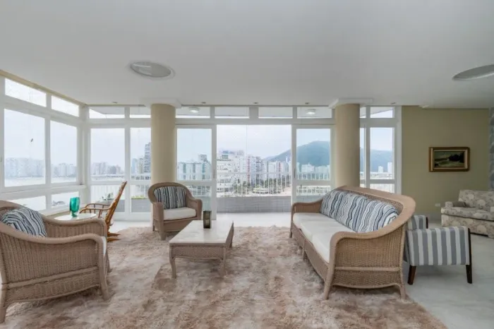 Apartamento na Ilha Porchat  230 m² com vista para o mar