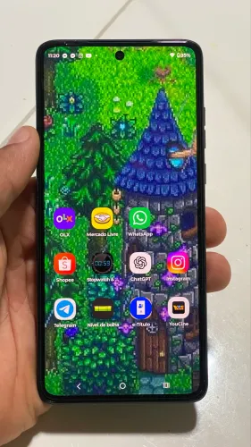 Moto g84