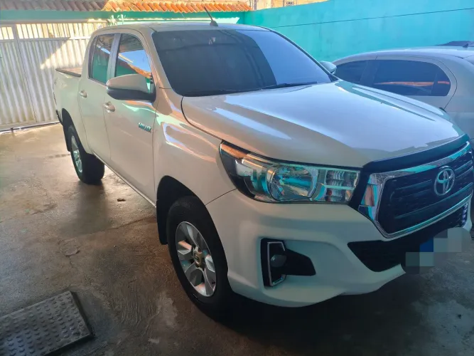 Toyota Hilux CD 4X4 2.8 Diesel Mec. 2020