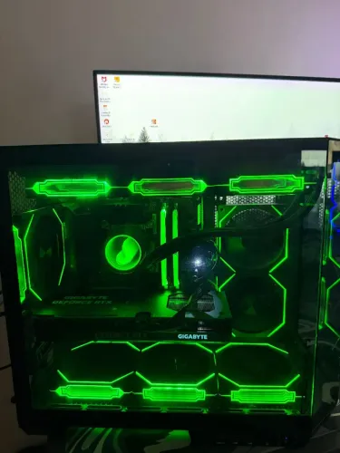 Computador gamer com INTEL I5-10400F, e RTX 4060 mais 1T de espaço e 32G de ram