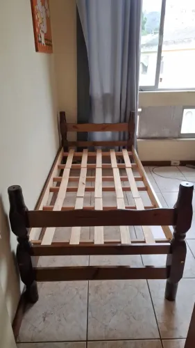 Cama de solteiro 