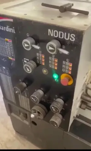 Torno Mecânico Nardini ND 250 para vender