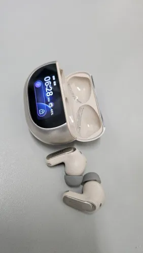 Fones TWS Tozo NC20 pro- Estado de Novo, usado pouquíssimas vezes 