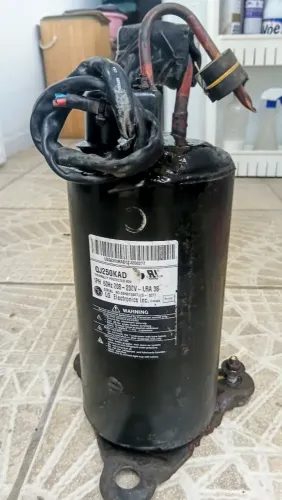 Vendo compressor de 18.000 btu LG. Mais informações pelo WhatsApp *