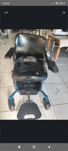 CADEIRA DE RODAS MOTORIZADA