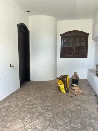Casa 2qtos, b.piratininga,  independente 