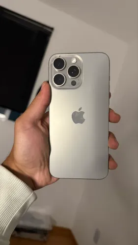 iPhone 15 pro max 256GB 86%