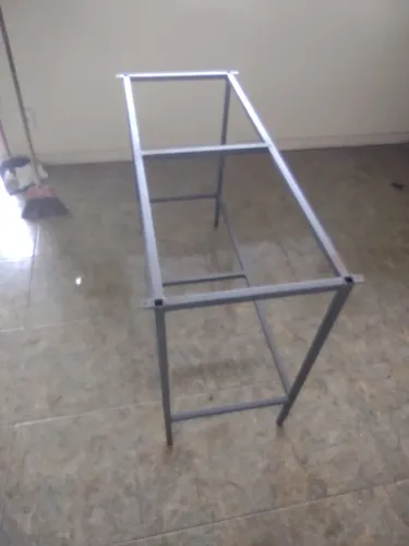 Bancada de ferro usada
