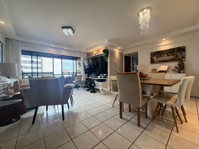 Apartamento Espaçoso no Edifício Residencial Ametista 3 quartos Vista Mar - Jatiúca