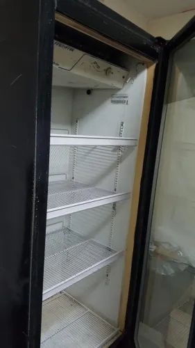 Geladeira expositora para bebidas