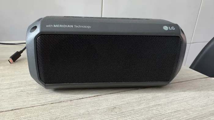 Caixa bluetooth LG PK3 OBS: Leia a descrição