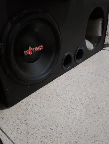 Subwoofer nitro 12" 700rms