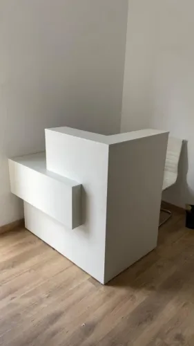BALCÃO DE RECEPÇÃO