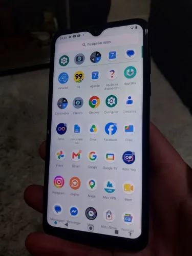 Celular moto g 8 plus vendo ou troco sem detalhes