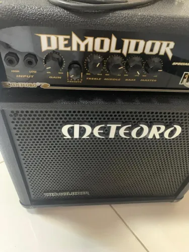 Amplificador para Contra Baixo Meteora Demolidor