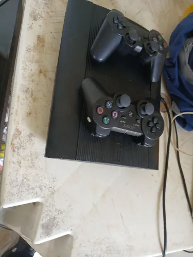 Vende-se ps3 desbloqueado slim