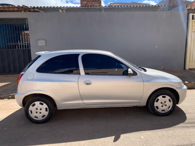 Chevrolet Celta 1.0/super/n.piq.1.0 MPFI VHC 8V 3P 2001