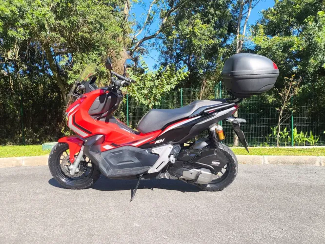 Honda ADV 150 moto seminova