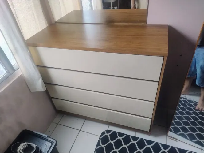 Cômoda MDF semi-nova