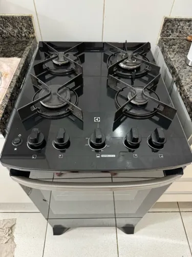 Fogão Eletroclux 4 bocas