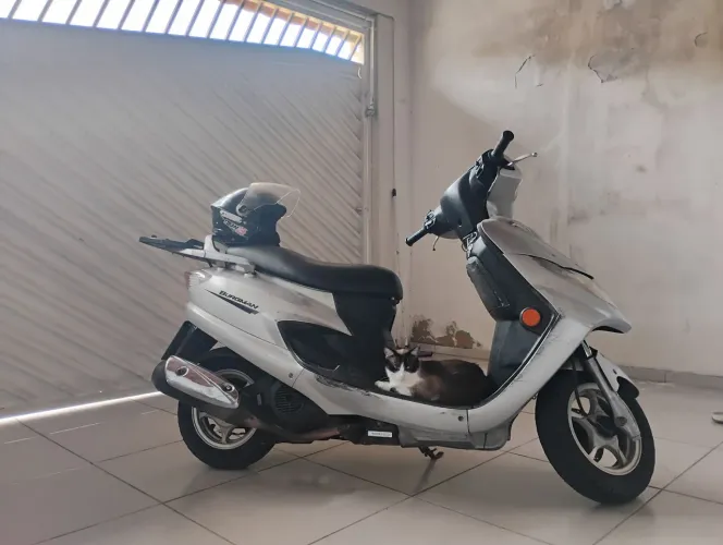Suzuki Burgman 2008